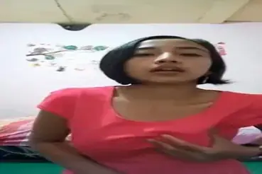 Cewek Rambut Pendek Baju Pink Sange Brutal