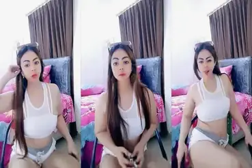 Viral Live Barbar Bugil Full Face Tante Girang